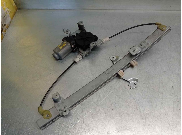 Recambio de elevalunas trasero izquierdo para nissan primera berlina (p12) 1.6 cat referencia OEM IAM 82701AV610 2 PINES 5 PUERT