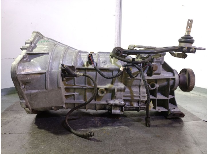 Recambio de caja cambios para ssangyong rodius i 2.7 xdi referencia OEM IAM G3102021007  MAD251000111