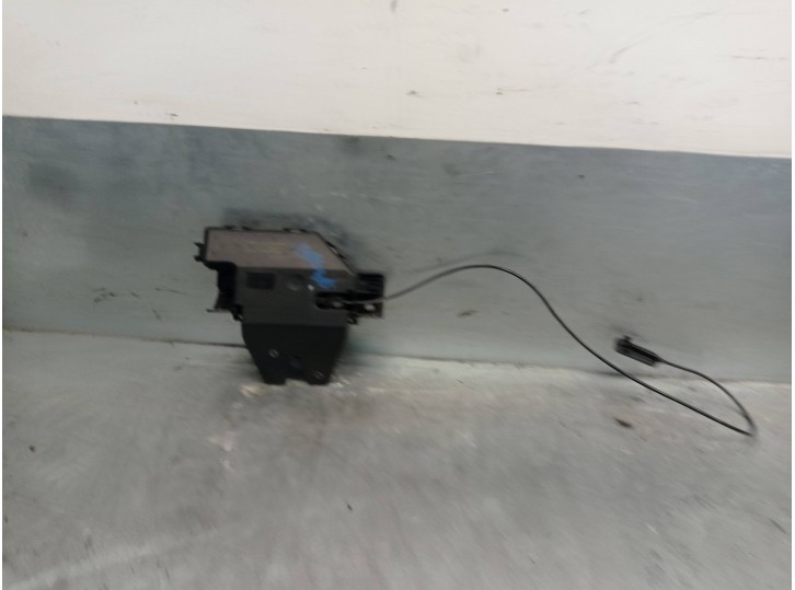 Recambio de cerradura maletero / porton para bmw serie 1 berlina (e81/e87) 2.0 16v diesel cat referencia OEM IAM 8196401 