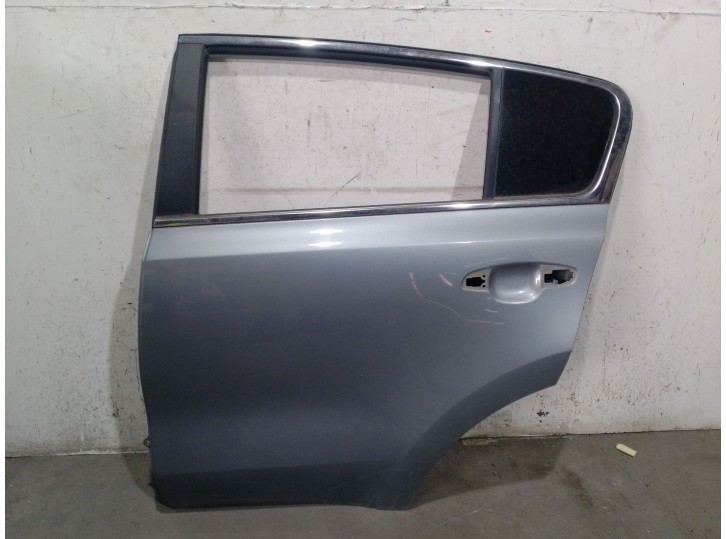 Recambio de puerta trasera izquierda para kia sportage iv (ql, qle) 1.6 crdi referencia OEM IAM 77003F1000 77003F1000 