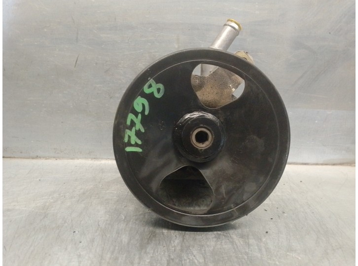 Recambio de bomba servodireccion para nissan primera berlina (p12) 1.6 cat referencia OEM IAM 49110AV700 7613955132 ZF