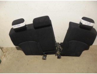 Recambio de asientos traseros para subaru legacy kombi/outback b14 2.0 diesel cat referencia OEM IAM TELA NEGRA 5 PUERTAS