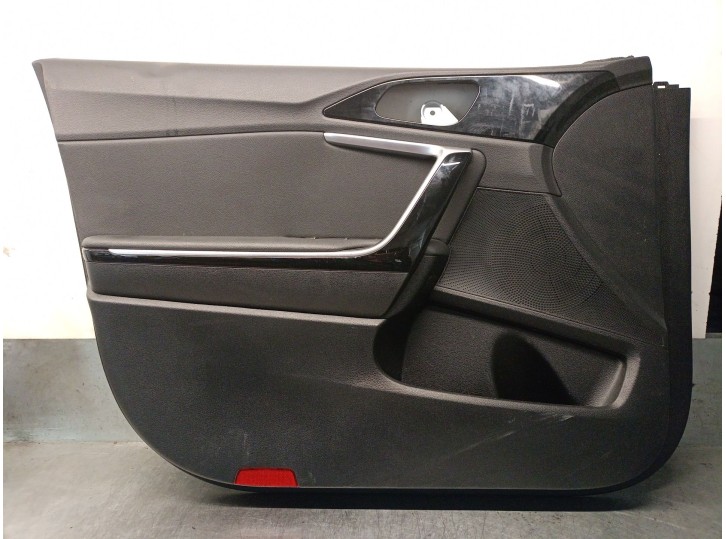 Recambio de guarnecido puerta delantera izquierda para kia xceed (cd) 1.6 crdi 115 referencia OEM IAM 82301J7222DQB 82301J7222DQ