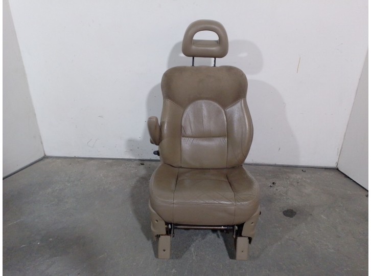 Recambio de asiento delantero izquierdo para chrysler voyager (rg) 2.5 crd grand voyager limited referencia OEM IAM WC501T5AA WC