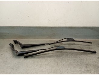 Recambio de brazo limpia delantero derecho para land rover discovery sport (l550) 2.0 d 4x4 referencia OEM IAM FK7217527BA LR064