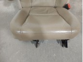 Recambio de asientos trasero derecho para chrysler voyager (rg) 2.5 crd grand voyager limited referencia OEM IAM UK261T5AA UK261