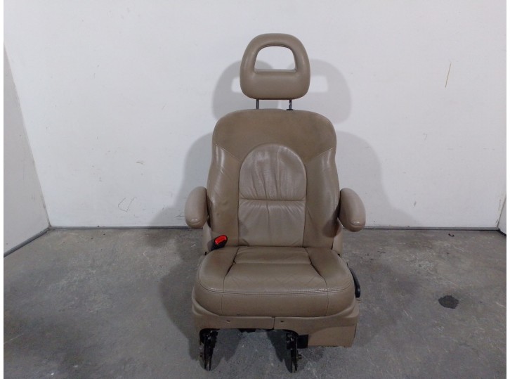 Recambio de asientos trasero izquierdo para chrysler voyager (rg) 2.5 crd grand voyager limited referencia OEM IAM UK261T5AA UK2