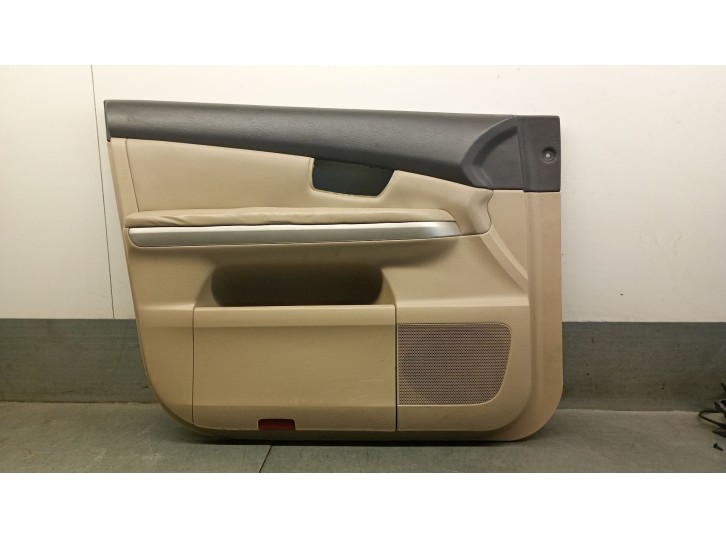 Recambio de guarnecido puerta delantera izquierda para lexus rx (_u3_) 400h (mhu38_) referencia OEM IAM 6762048440A0 6762048440A