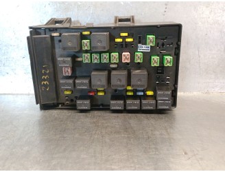 Recambio de caja reles / fusibles para chrysler voyager (rg) 2.5 crd cat referencia OEM IAM 05144508AF  