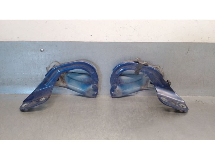 Recambio de bisagra capot para ford focus iii turnier 1.5 tdci referencia OEM IAM BM51A16800AD 1750016 