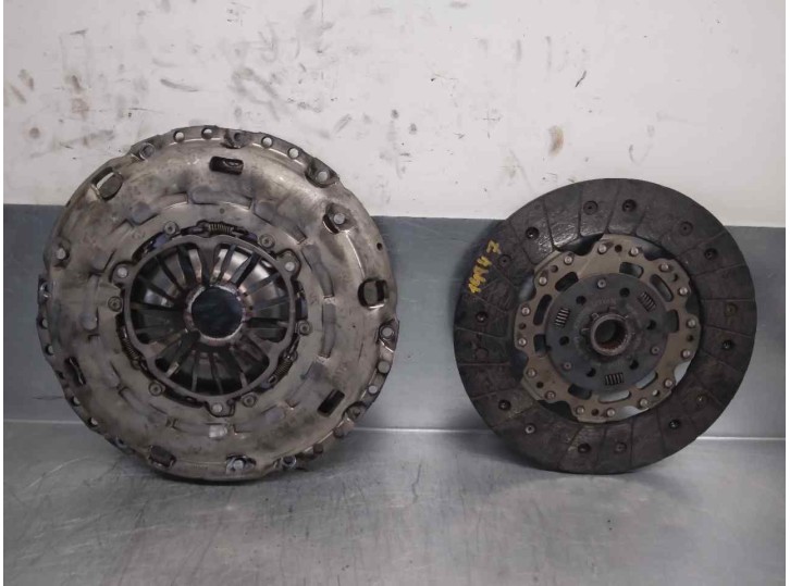 Recambio de kit embrague para volkswagen passat berlina (3c2) 2.0 tdi dpf referencia OEM IAM 124035410 1878003513 