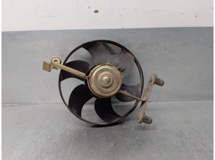 Replacement electric cooling fan for Porsche Boxster (Typ 986) 2.5 CAT OEM IAM reference 98662403601 