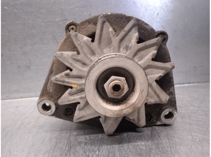 Recambio de alternador para saab 9000 / 9000 cs 2.0 cat referencia OEM IAM 9526005 0120469684 BOSCH