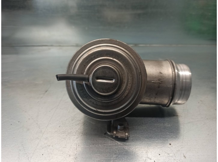Recambio de valvula egr para bmw serie 1 berlina (e81/e87) 2.0 16v diesel cat referencia OEM IAM 7792077 70051200 PIERBURG