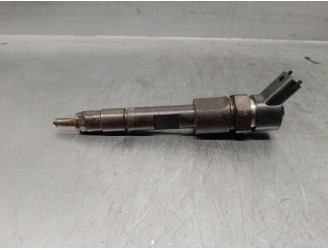 Replacement injector for Renault Megane II Saloon 5D 1.9 DCi Diesel OEM IAM reference 8200100272 0445110110B BOSCH