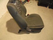 Recambio de asiento delantero derecho para kia soul 1.6 cat referencia OEM IAM TELA GRIS 5 PUERTAS