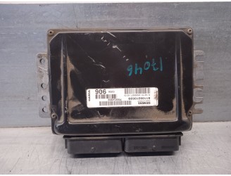 Recambio de centralita motor uce para volvo v40 familiar 2.0 turbo cat referencia OEM IAM P30614906 S110921002G SIEMENS