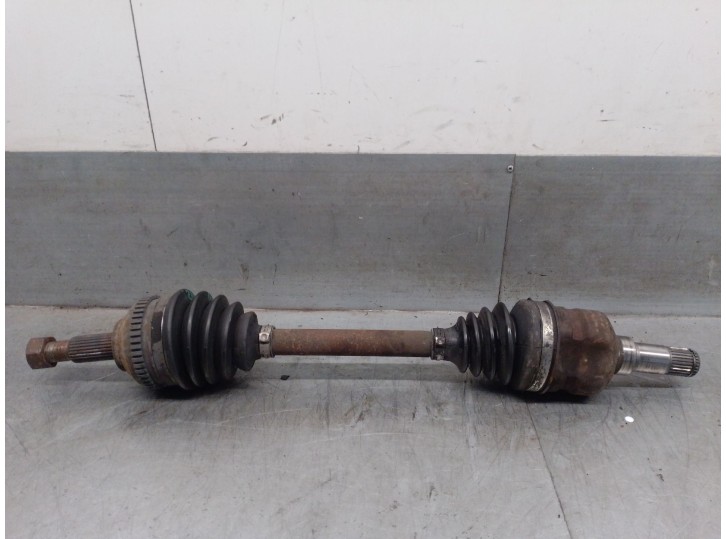 Recambio de transmision delantera izquierda para chrysler voyager (rg) 2.5 crd cat referencia OEM IAM P04641883AE 