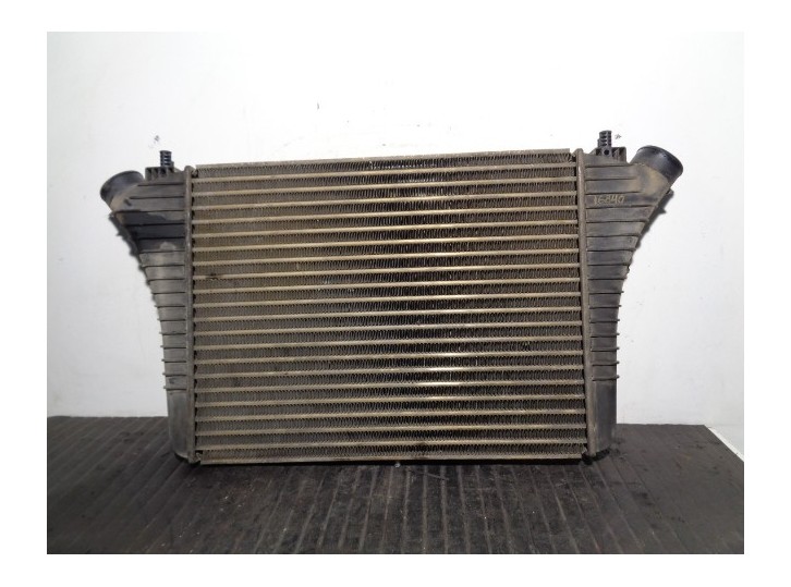 Recambio de intercooler para saab 9000 / 9000 cs 2.0 cat referencia OEM IAM 7596257  