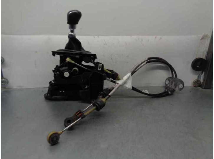 Recambio de palanca cambio para ford focus lim. (cb8) 1.6 tdci cat referencia OEM IAM BV6R7C453CAC 