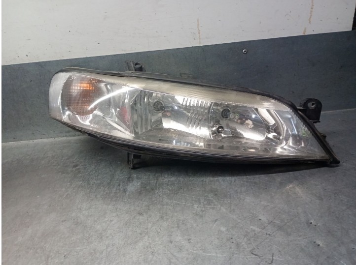 Recambio de faro derecho para opel vectra b berlina 2.2 16v cat (z 22 se) referencia OEM IAM 90586845 1216058 