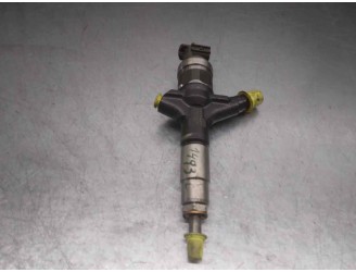 Replacement injector for Subaru Legacy Combi/Outback B14 2.0 Diesel CAT OEM IAM reference 16613AA030 DENSO
