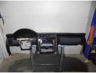 Recambio de salpicadero para audi s8 (d2) 4.2 v8 40v referencia OEM IAM 4D1857041AA24A NEGRO 