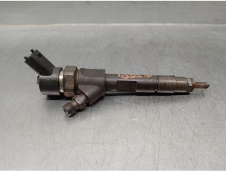 Recambio de inyector para renault megane i fase 2 classic (la..) 1.9 dci diesel cat referencia OEM IAM 7700111014 0445110021 BOS