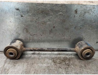 Recambio de brazo suspension superior trasero derecho para ssangyong kyron 2.0 referencia OEM IAM 4540108100  