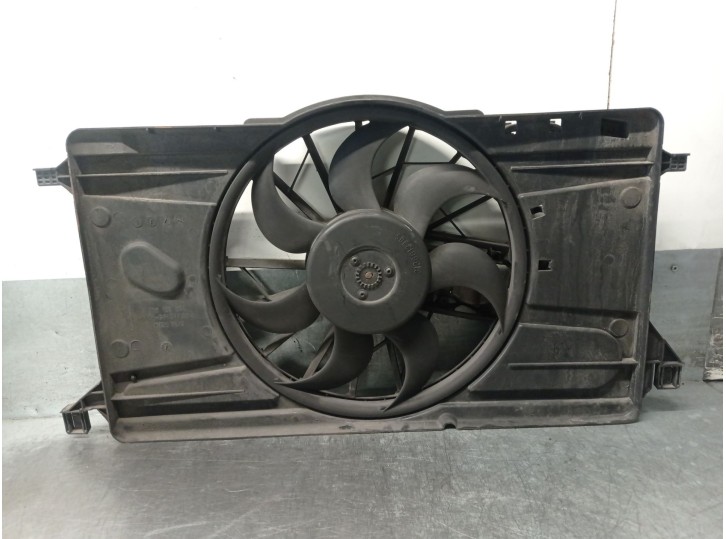 Recambio de electroventilador para volvo v50 familiar 2.0 diesel cat referencia OEM IAM 3M5H8C607UF 31261987 0130303939