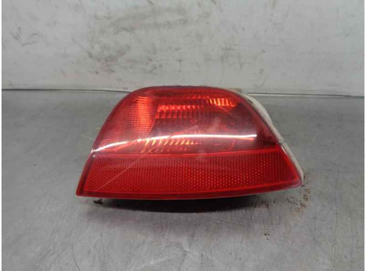Recambio de faro antiniebla trasero izquierdo para ford focus berlina (cap) 1.6 tdci cat referencia OEM IAM 5M5115K273AA 