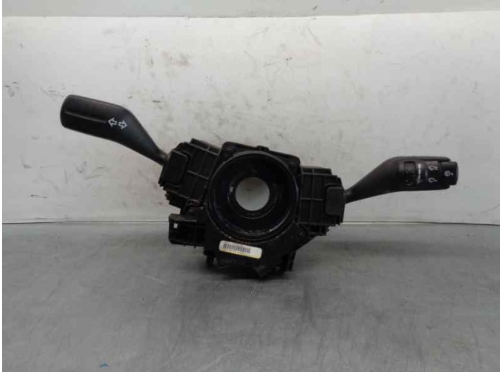 Recambio de mando luces para ford focus berlina (cap) 1.6 tdci cat referencia OEM IAM 4M5T13N064EH 3M5T6475AE 