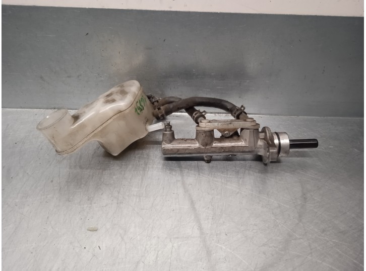 Recambio de bomba freno para toyota avensis verso (m20) 1998 referencia OEM IAM 13231140260  