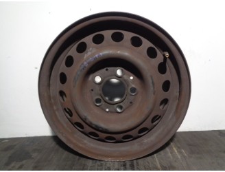 Recambio de llanta para mercedes-benz clase c (w201) berlina 2.3 referencia OEM IAM 1244000602 R156JX15H2ET49 HIERRO