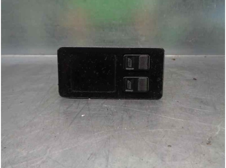 Recambio de mando elevalunas delantero izquierdo para audi 100 berlina (c4) 2.5 tdi referencia OEM IAM 4A0959521A 
