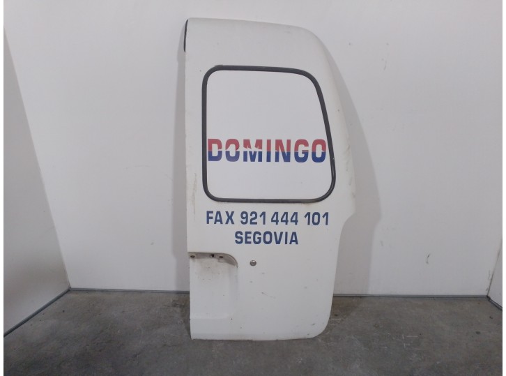 Recambio de porton trasero derecho para nissan vanette cargo 2.3 diesel referencia OEM IAM 901007C936 