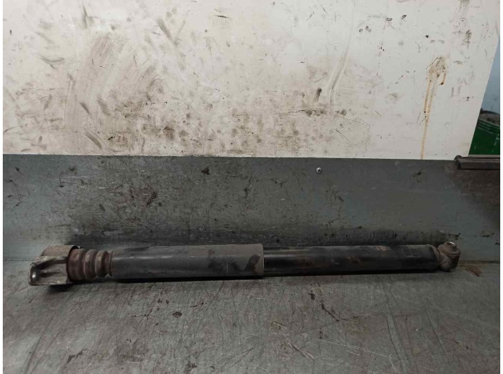 Replacement rear right shock absorber for Mazda 3 saloon (BK) 1.6 CD diesel cat OEM IAM reference BP4K28910D E2001701 
