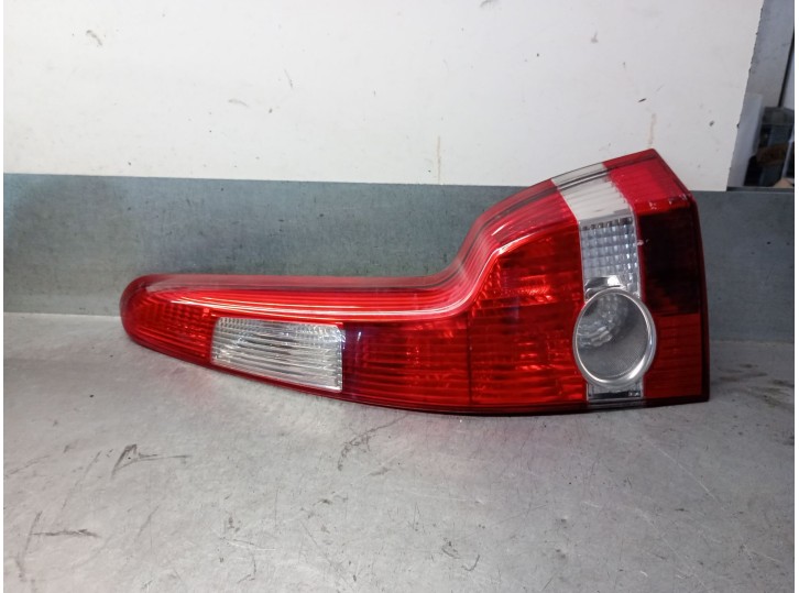 Recambio de piloto delantero derecho para volvo v50 familiar 2.0 diesel cat referencia OEM IAM 30678751 30678751 