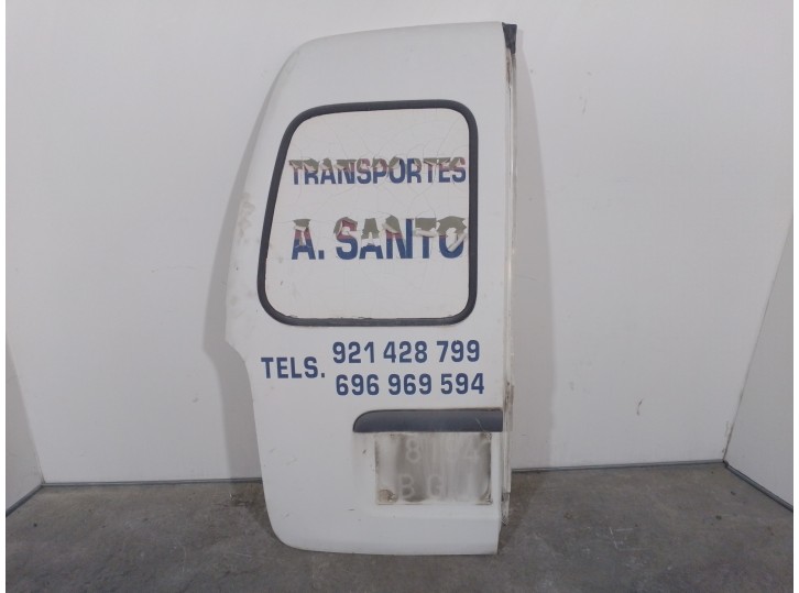 Recambio de porton trasero izquierdo para nissan vanette cargo 2.3 diesel referencia OEM IAM 901017C936  