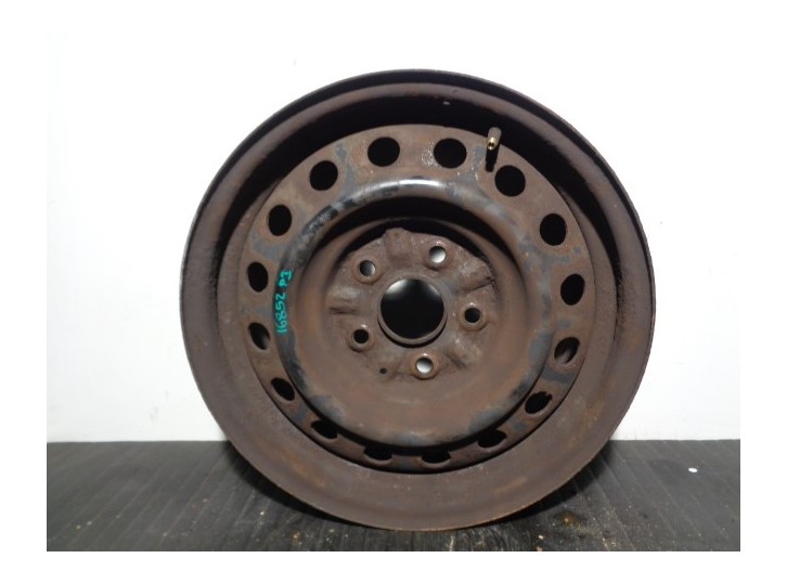 Recambio de llanta para toyota avensis verso (m20) 1998 referencia OEM IAM 4261144080 R15X61/2JJ HIERRO