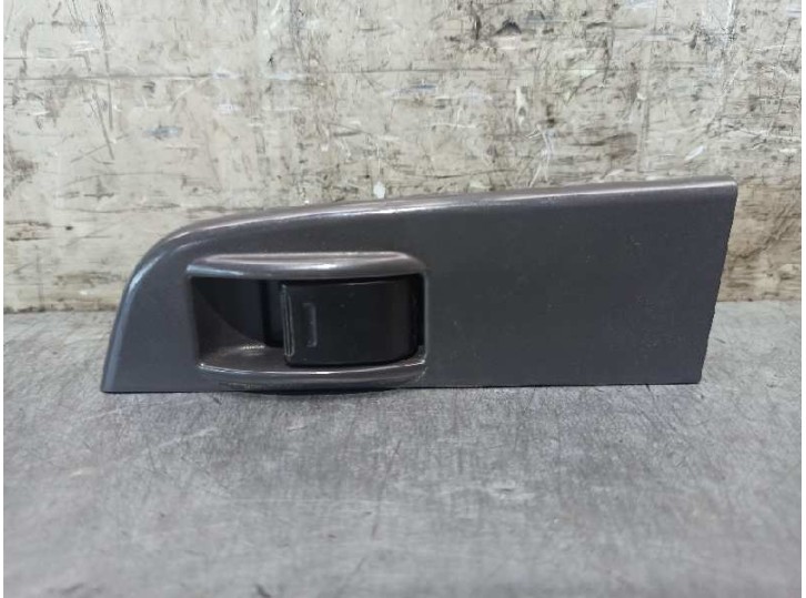 Recambio de mando elevalunas trasero izquierdo para toyota 4-runner (n13) 3.0 12v cat referencia OEM IAM 