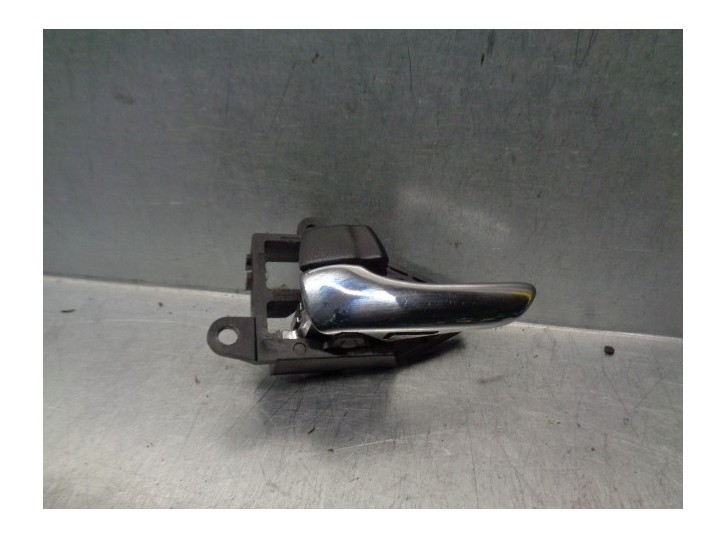 Recambio de maneta interior trasera izquierda para toyota avensis verso (m20) 1998 referencia OEM IAM 6920620180C0  