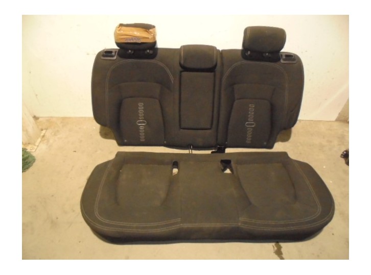Recambio de asientos traseros para kia sportage 1.6 cat referencia OEM IAM TELA NEGRA 5 PUERTAS