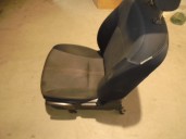 Recambio de asiento delantero izquierdo para subaru forester (sh_) 2.0 d awd (shh) referencia OEM IAM 4551137 TELA NEGRA Y GRIS 