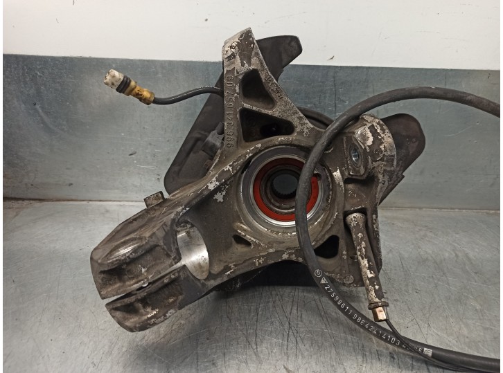 Replacement rear right stub axle for Porsche Boxster (Typ 986) 2.5 CAT OEM IAM reference 99634165709 