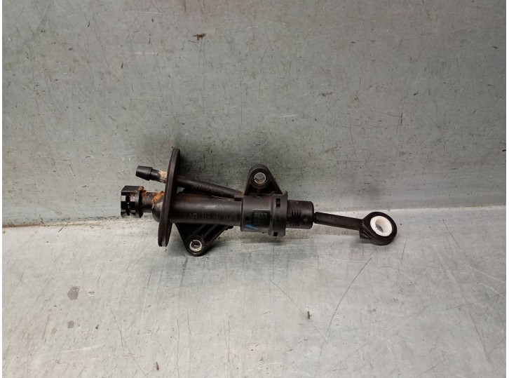 Recambio de bomba embrague para seat mii (kf1, ke1) 1.0 referencia OEM IAM 5Q0721388A 5Q0721388H 