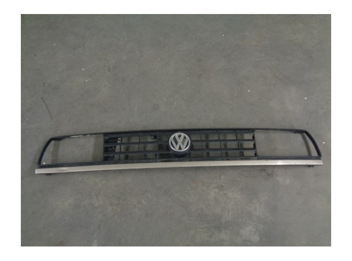 Recambio de rejilla delantera para volkswagen jetta (165/167) 1.6 turbodiesel referencia OEM IAM 165853653E 