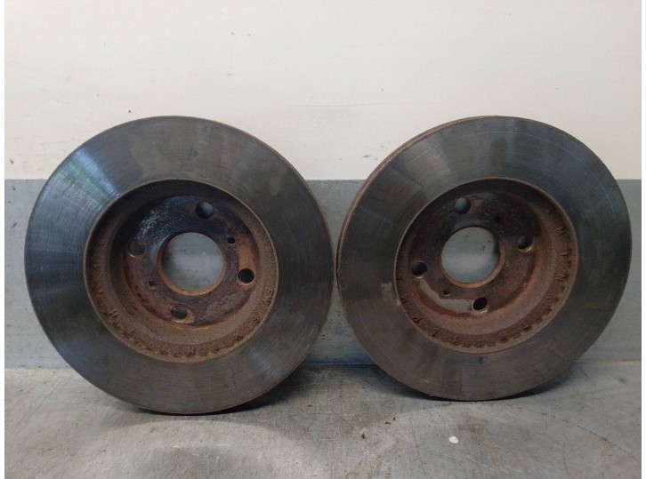 Recambio de disco freno delantero para toyota yaris (ncp1/nlp1/scp1) 1.4 turbodiesel cat referencia OEM IAM 435120D050 