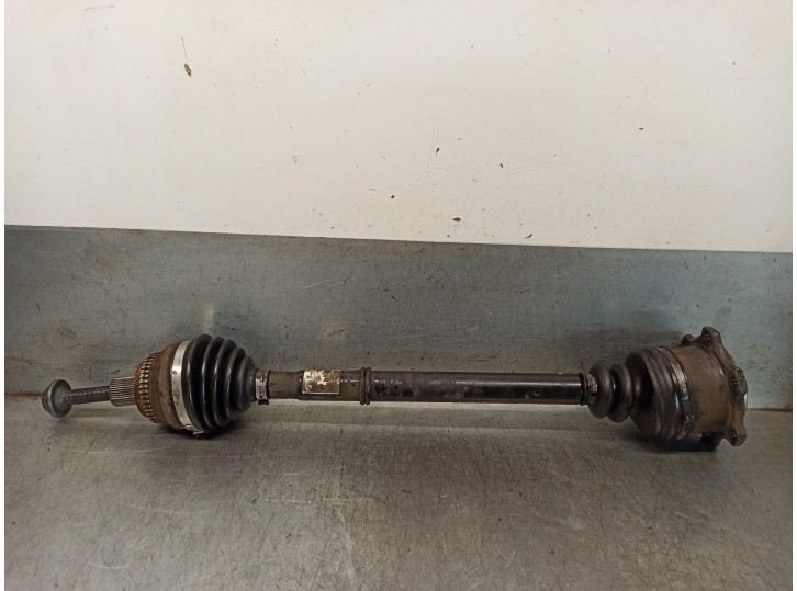 Recambio de transmision delantera izquierda para audi a6 berlina (c4) 2.6 v6 cat (abc) referencia OEM IAM 4A0407271DM 