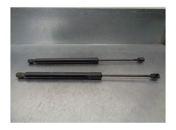 Replacement boot/tailgate struts for Opel Zafira Tourer 2.0 CDTi CAT OEM IAM reference 13387067 